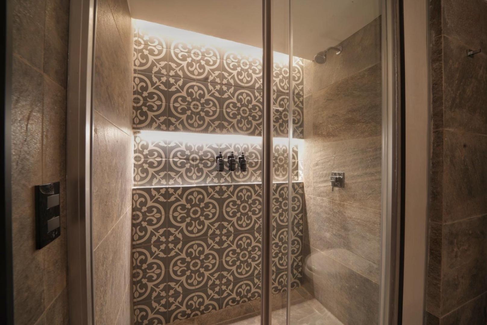 Ontico Urban Design Hotel Мерида Екстериор снимка